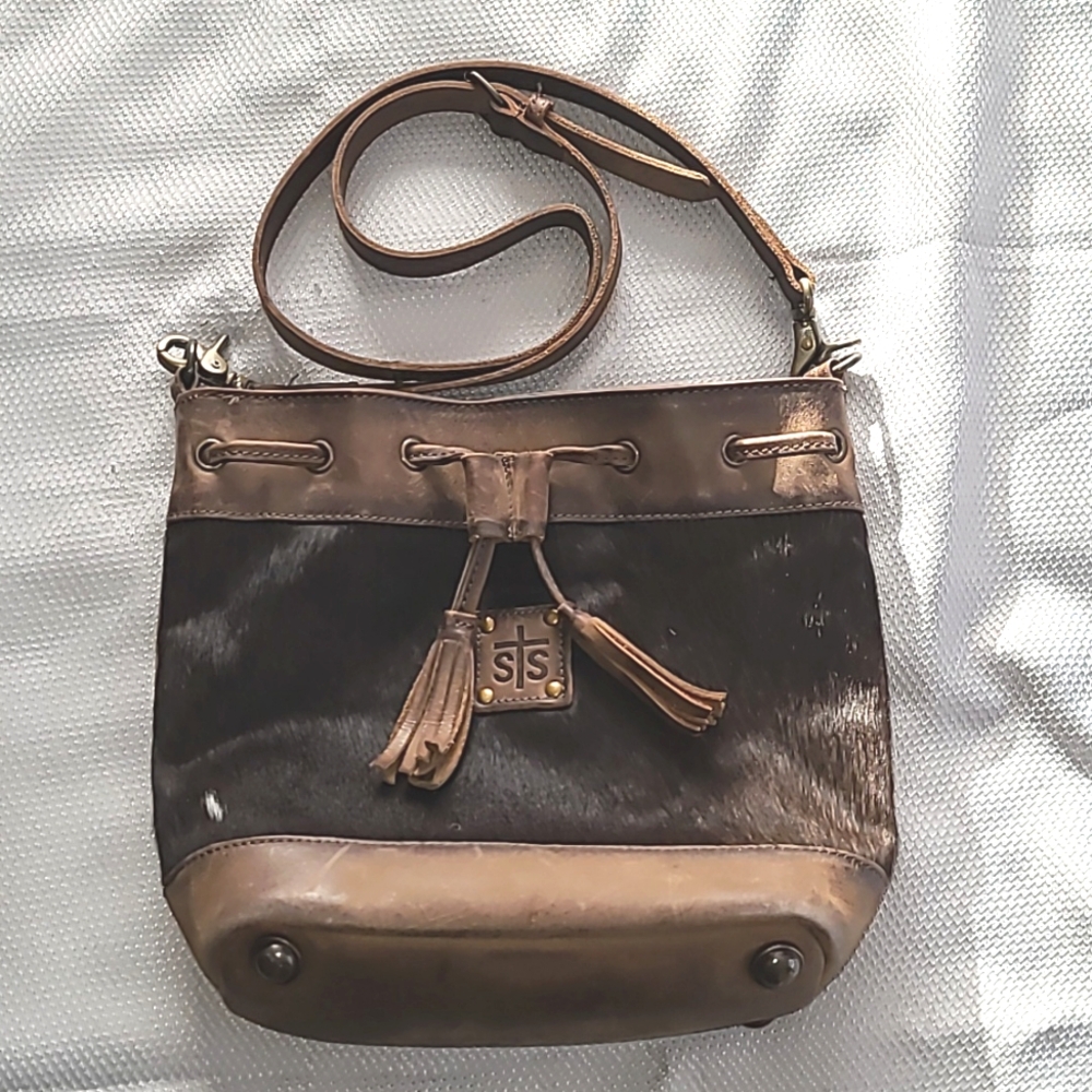 STS Ranchwear Cowhide Bag